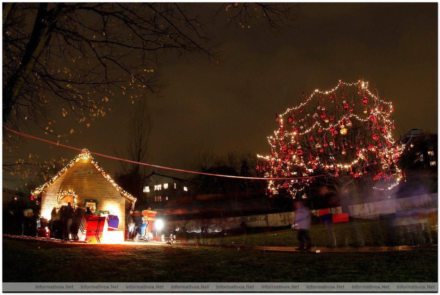 Lindt da el pistoletazo de salida a la Navidad con su monumental encendido de luces