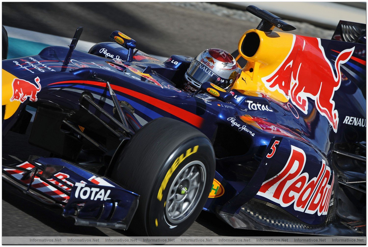 Abu Dhabi NOV010.- Primeros tests oficiales de las escuderas de F1 con los neumticos Pirelli