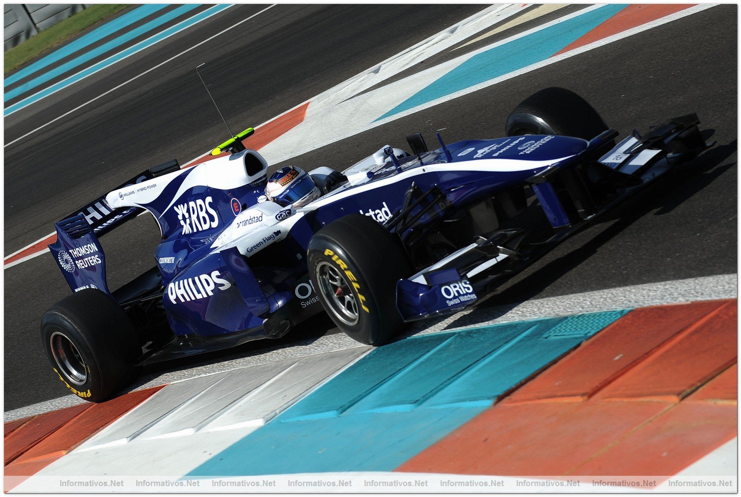 Abu Dhabi NOV010.- Primeros tests oficiales de las escuderas de F1 con los neumticos Pirelli