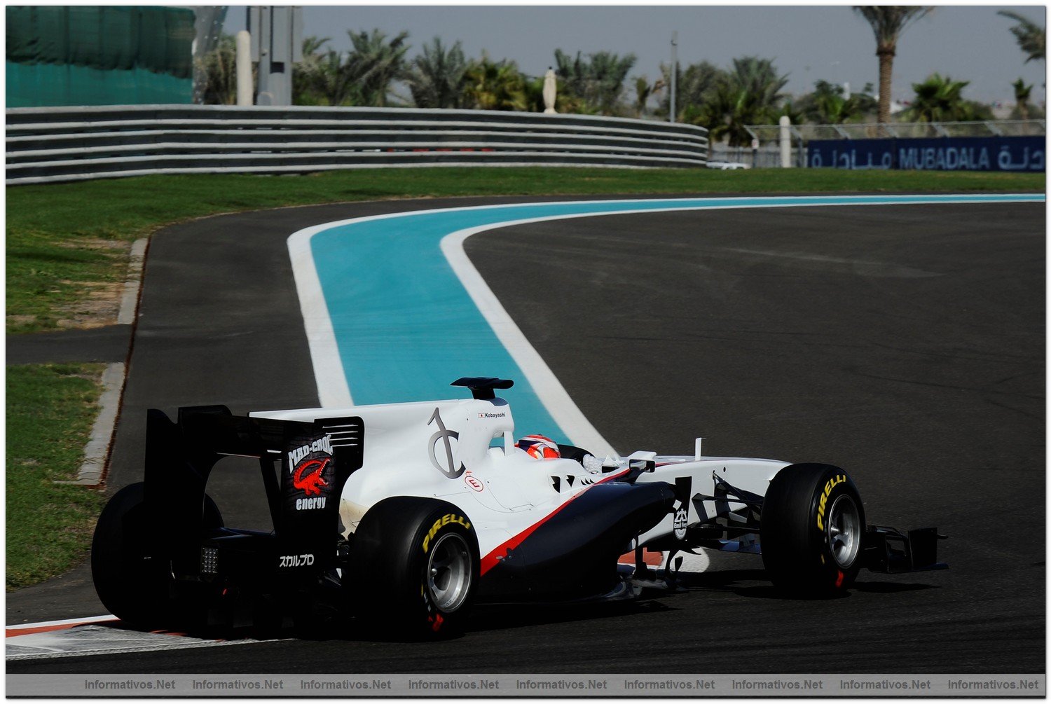 Abu Dhabi NOV010.- Primeros tests oficiales de las escuderas de F1 con los neumticos Pirelli