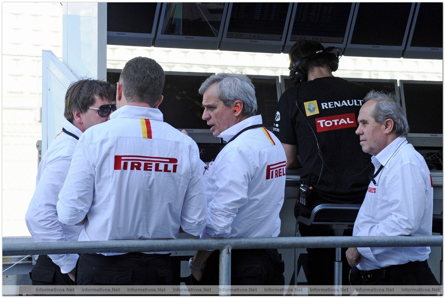 Abu Dhabi NOV010.- Primeros tests oficiales de las escuderas de F1 con los neumticos Pirelli