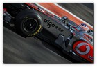 :: Pulse para Ampliar :: Abu Dhabi NOV010.- Primeros tests oficiales de las escuderías de F1 con los neumáticos Pirelli