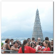 :: Pulse para Ampliar :: Brasil, DIC010.- Inauguración de la 15 Edición del árbol de Navidad flotante más grande del mundo