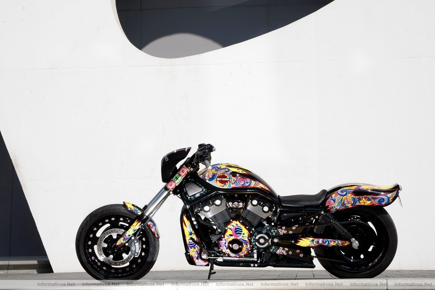 La Harley Custo Edicin Limitada a 1 unidad exclusiva. Se subasta el prximo 21 de Diciembre de 2010