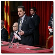 :: Pulse para Ampliar :: BCN27DIC010.- Acto de toma de posesión del nuevo presidente de la Generalitat, Artur Mas.