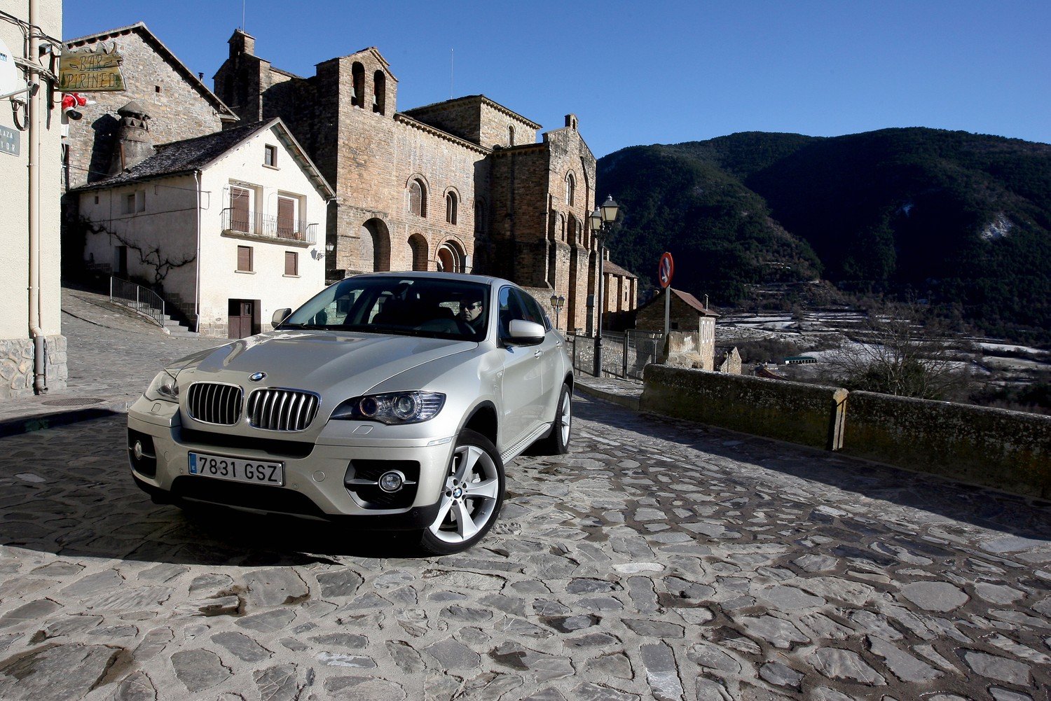 DIC2010.- Prueba Dinmica Informativos.Net del BMW X6 Active Hybrid