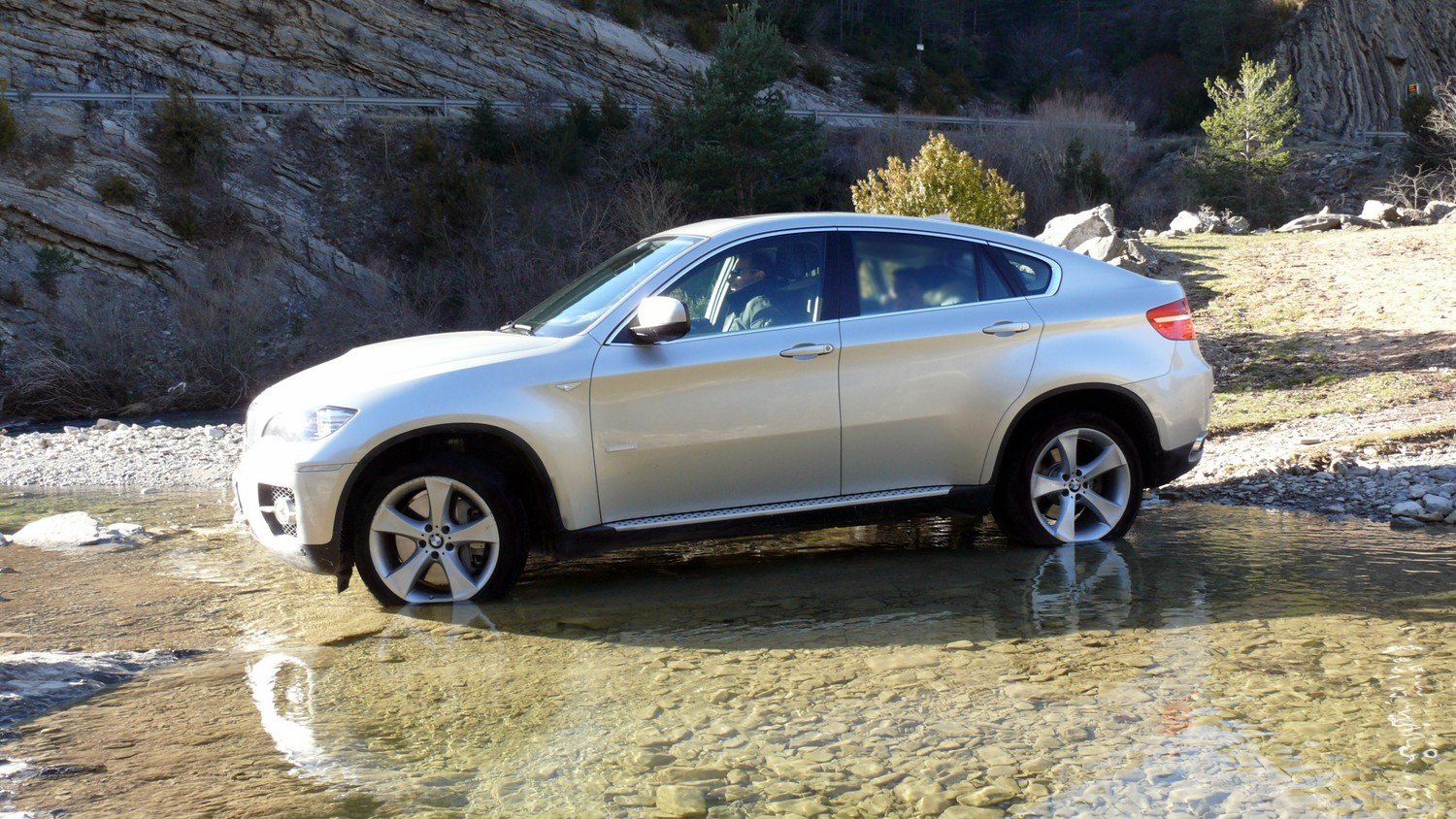 DIC2010.- Prueba Dinmica Informativos.Net del BMW X6 Active Hybrid