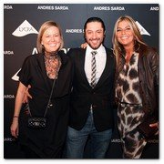 :: Pulse para Ampliar :: BCN17ENE011.- Andres Sarda celebra 50 años de profesión con la presentación del libro "Andres sarda, moda, amor y arte".  Nuria Sarda, Rafael Amargo y Eva Soldevila