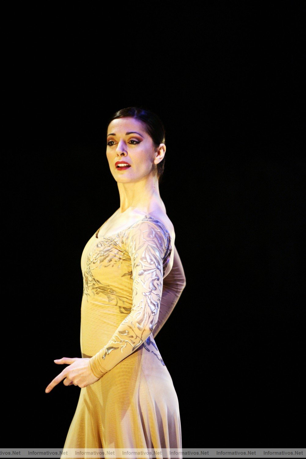 BCN21ENE2011.- Premier Angel Corella en el Teatro Tvoli. Carmen Corella