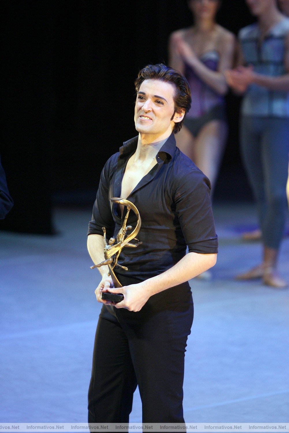 BCN21ENE2011.- Angel Corella recibe el 'International Ballet Award' concedido por la Royal Academy of Dance