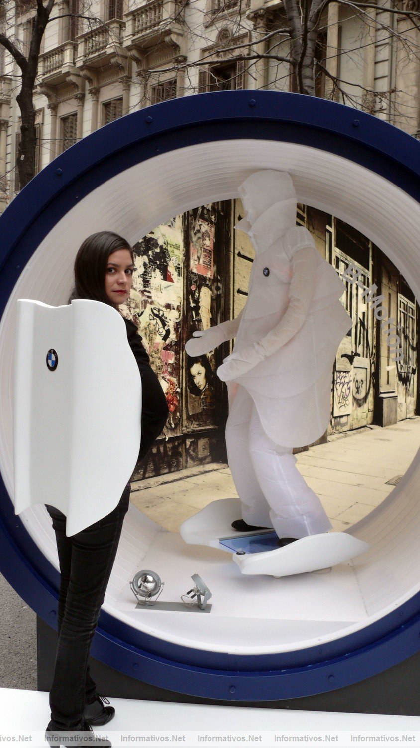 BCN19ENE011.- El traje que te transporta: las nuevas ideas para modelos de movilidad innovadores. Una iniciativa del Instituto Europeo di Design y BMW.