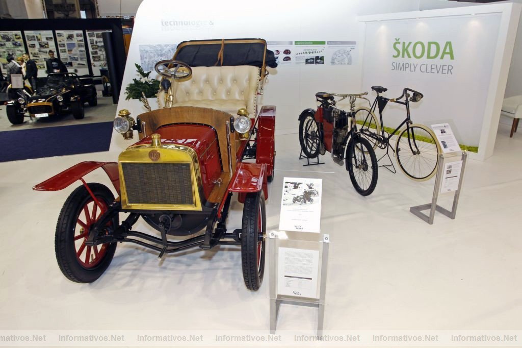 Skoda expone seis vehculos histricos en el Saln Rtromobile 2011 de Pars
