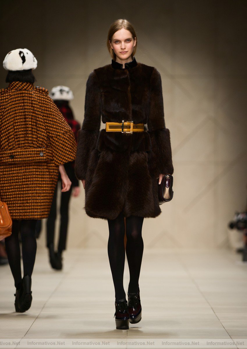 Burberry Prorsum Womenswear Autumn Winter 2011