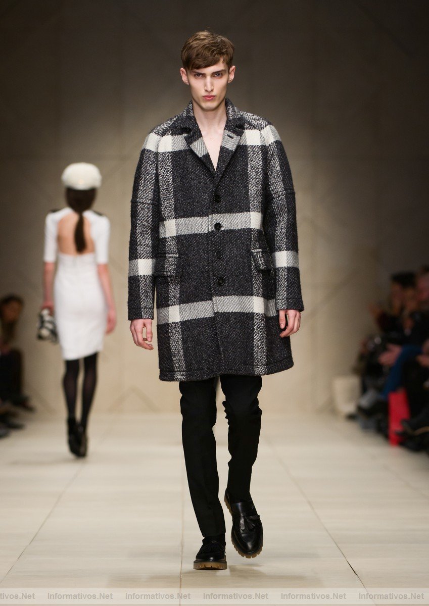 Burberry Prorsum Womenswear Autumn Winter 2011