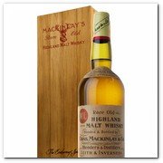 :: Pulse para Ampliar :: Whyte & Mackay ha recreado con éxito un whisky de 100 años enterrado bajo el hielo antártico por Ernest Shackleton. La réplica de Shackleton costará 100 libras británicas, con un 5% de cada venta donada de nuevo al Antarctic Heritage Trust, la organización benéfica de Nueva Zelanda responsable de encontrar y descubrir el whisky original.