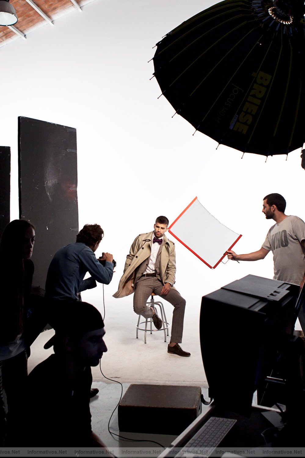 Making of de la campaa 2001 de MNG con Gerard Piqu