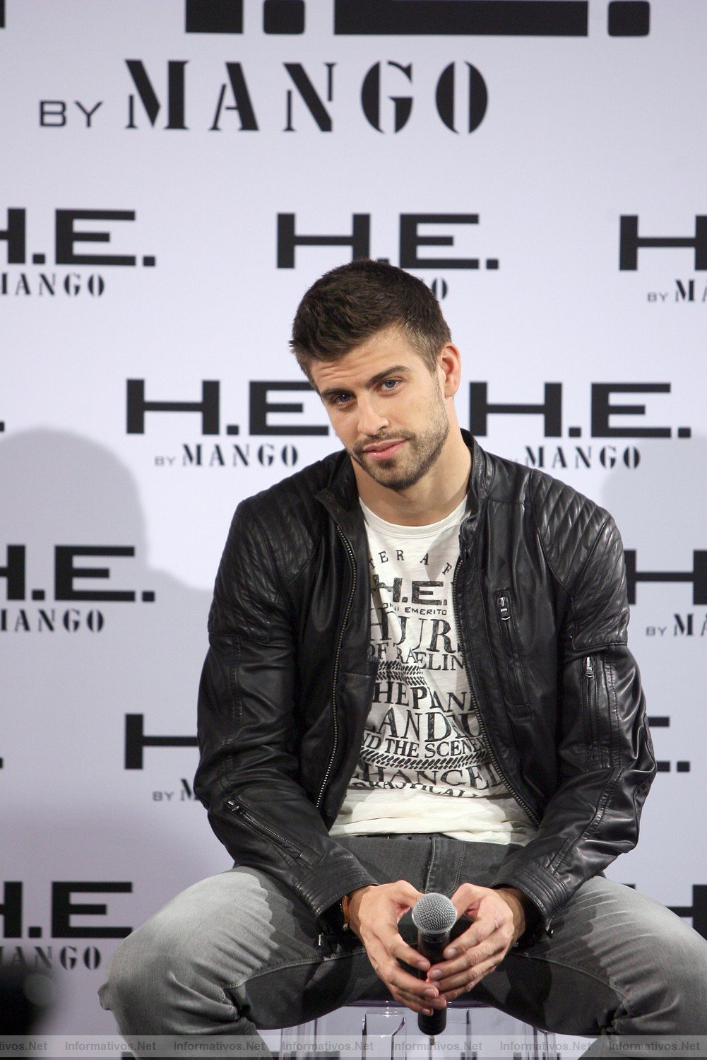 BCN15MAR011.- Gerard Piqu en la rueda de prensa de MNG