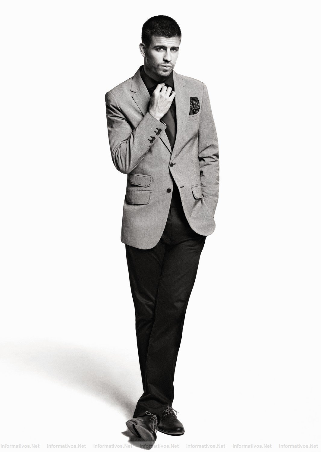 Imagen de la Campaa MNG 2011 con Gerard Piqu