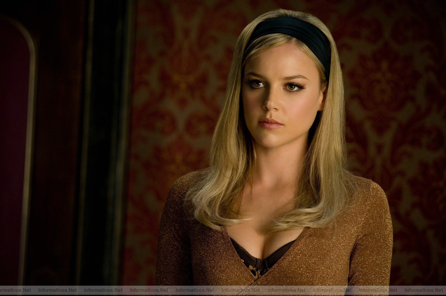 ABBIE CORNISH as Sweet Pea in Warner Bros. Pictures and Legendary Pictures epic action fantasy SUCKER PUNCH, a Warner Bros. Pictures release.