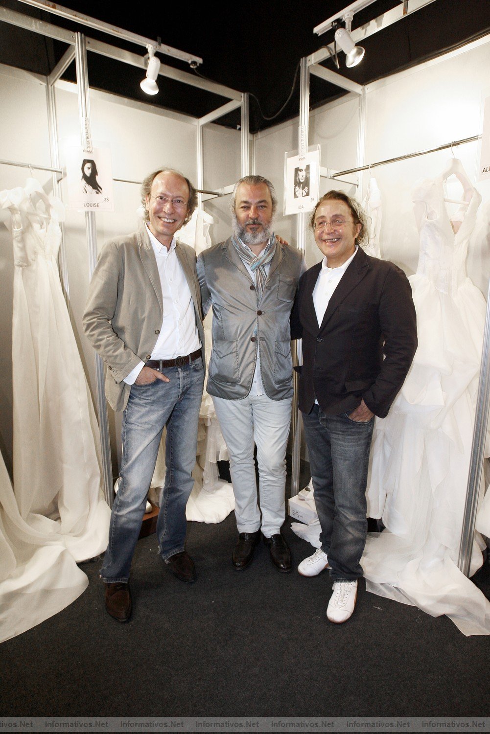 Barcelona, 11 de Mayo de 2011. Barcelona Bridal Week - Gaud Novias: Raimon Bund (c), con Victor (d/r) y Jos Luis (i/l) (Victorio & Lucchino)