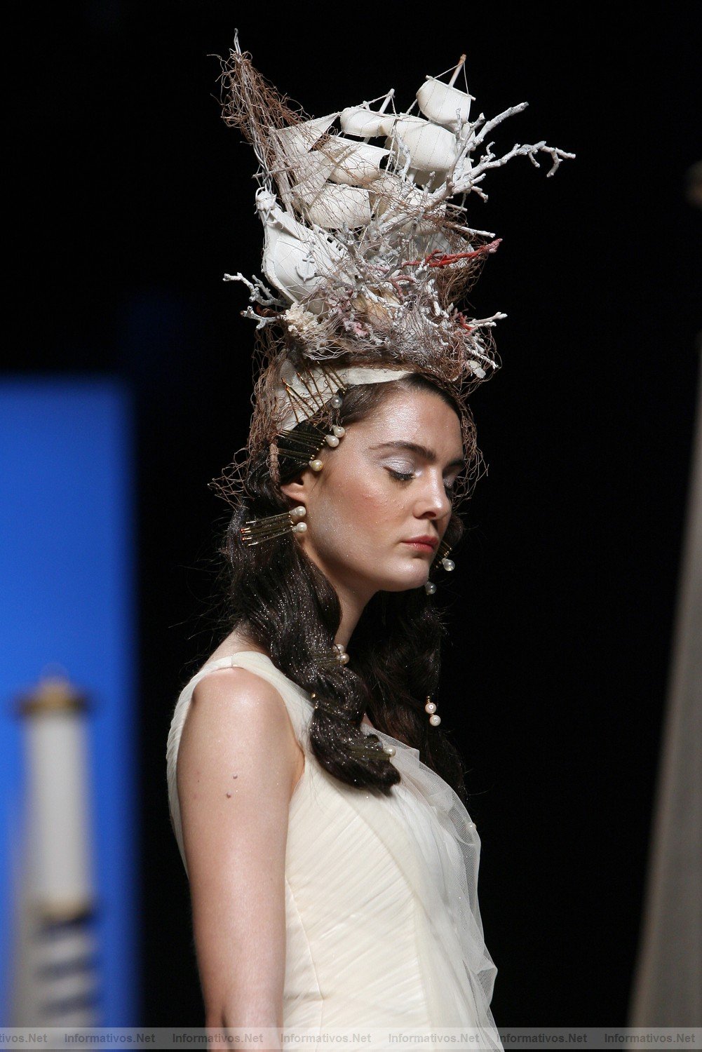 BCN10MAY011.- Barcelona Bridal Week - Victorio & Lucchino Coleccin 2012