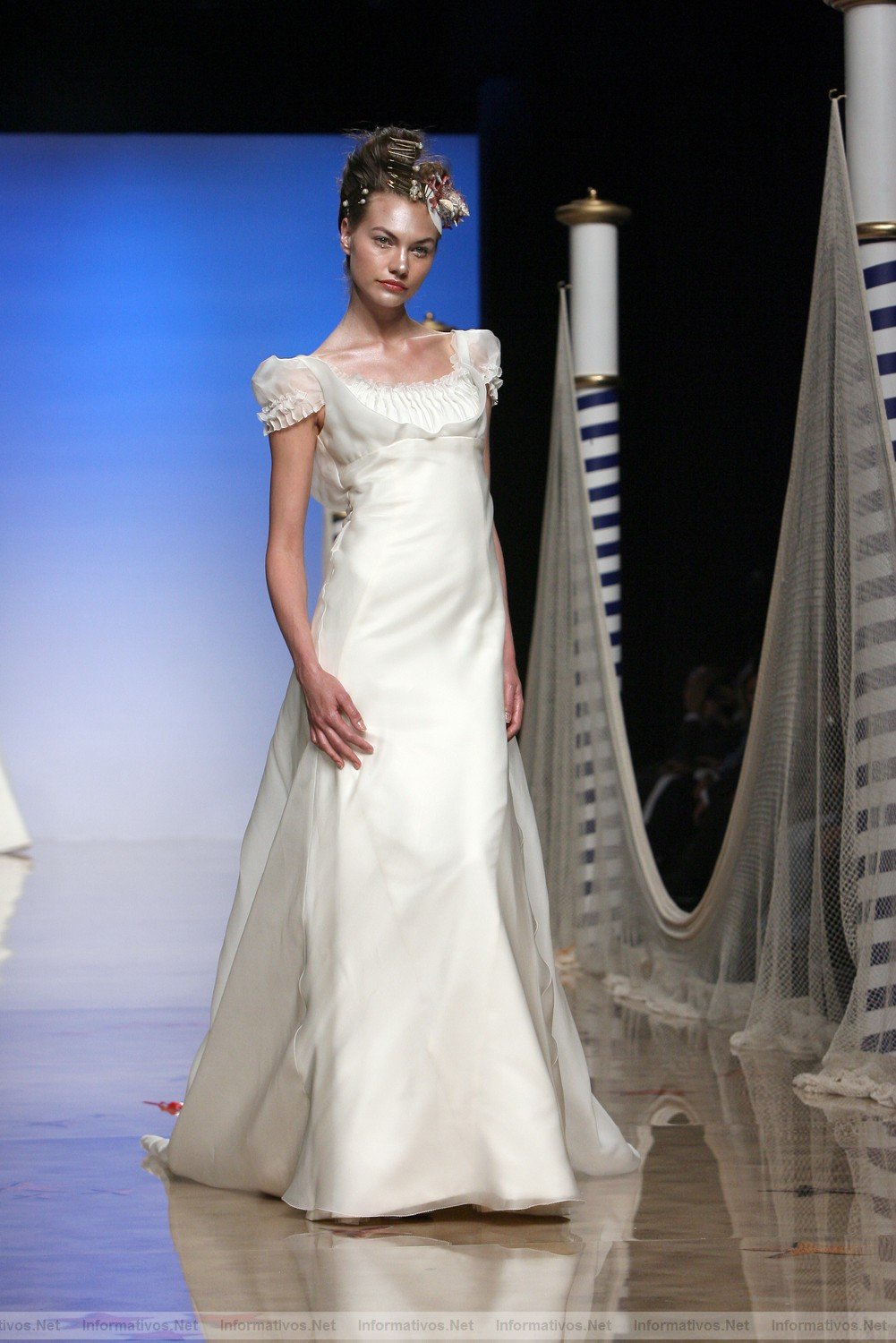 BCN10MAY011.- Barcelona Bridal Week - Victorio & Lucchino Coleccin 2012