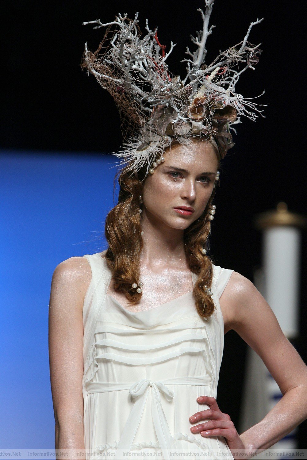 BCN10MAY011.- Barcelona Bridal Week - Victorio & Lucchino Coleccin 2012