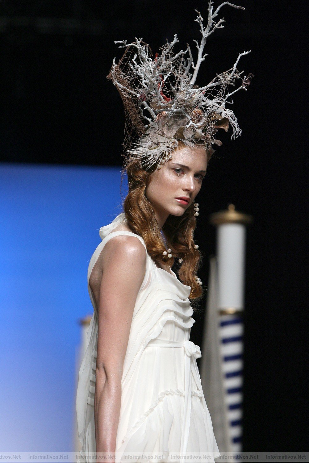 BCN10MAY011.- Barcelona Bridal Week - Victorio & Lucchino Coleccin 2012