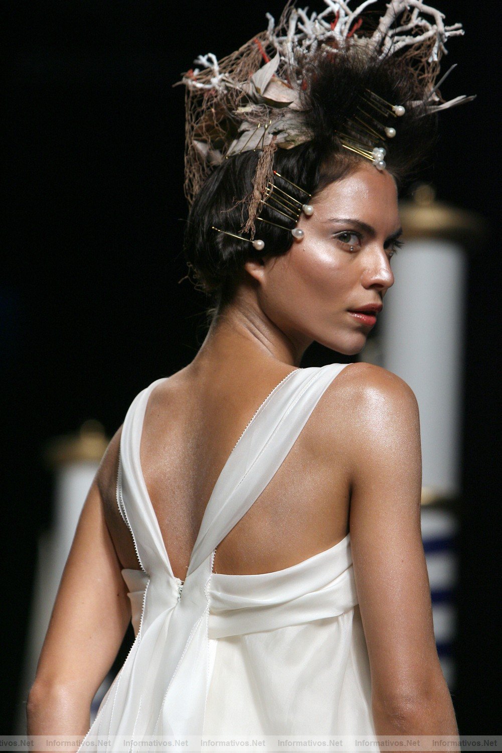 BCN10MAY011.- Barcelona Bridal Week - Victorio & Lucchino Coleccin 2012
