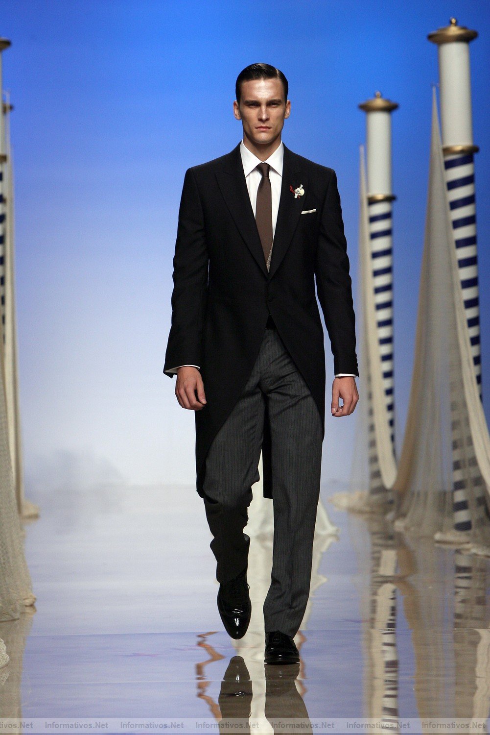 BCN10MAY011.- Barcelona Bridal Week - Victorio & Lucchino Coleccin 2012