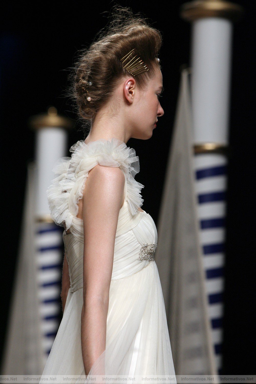 BCN10MAY011.- Barcelona Bridal Week - Victorio & Lucchino Coleccin 2012