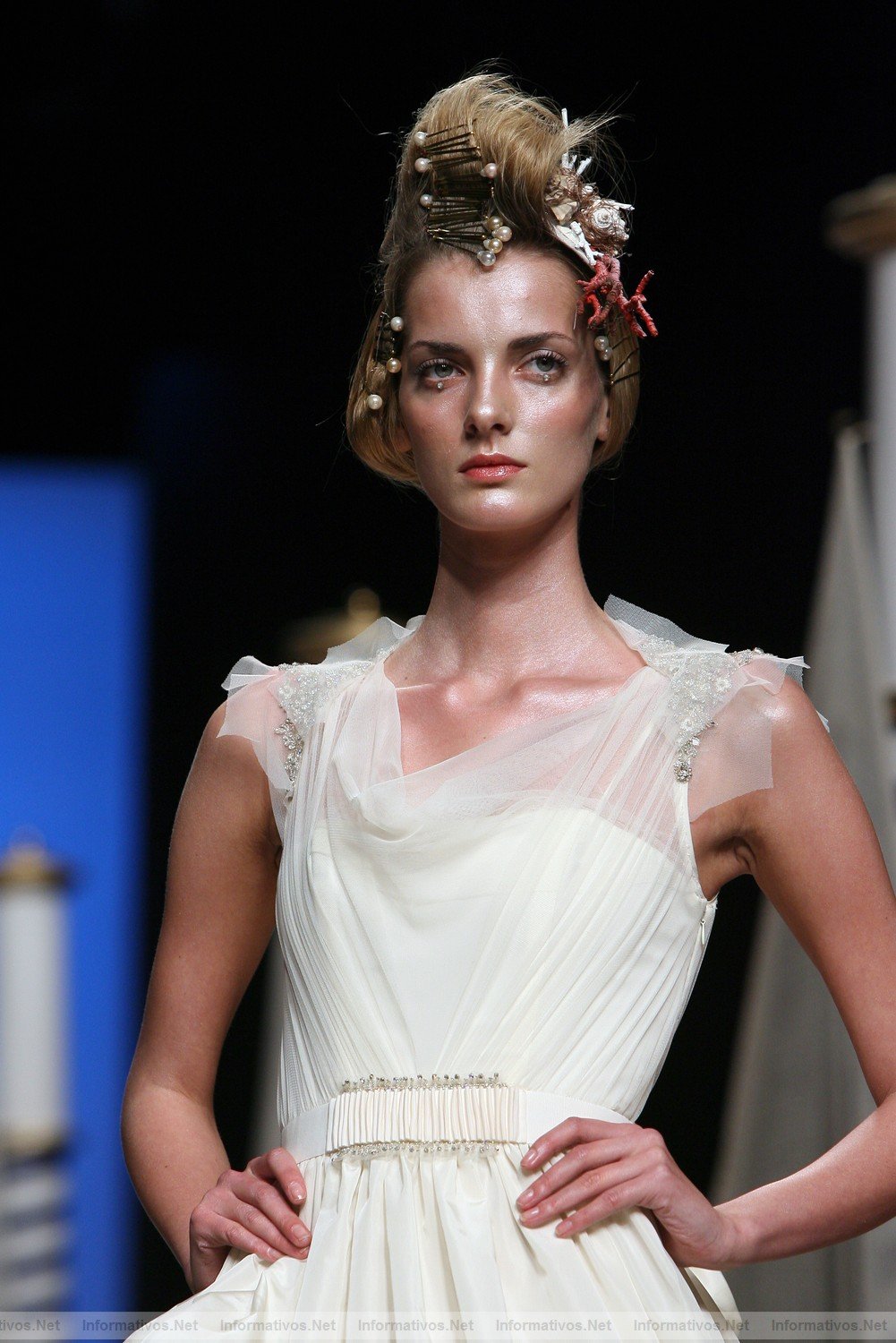 BCN10MAY011.- Barcelona Bridal Week - Victorio & Lucchino Coleccin 2012
