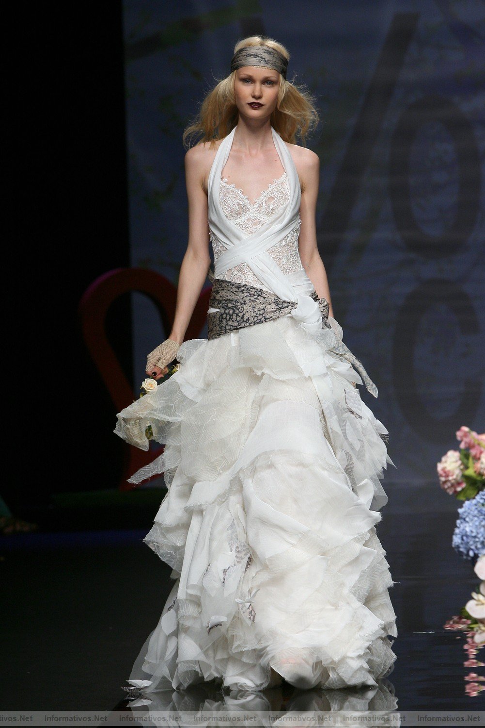 BCN11MAY011.- Barcelona Bridal Week -YolanCris Coleccin 2012