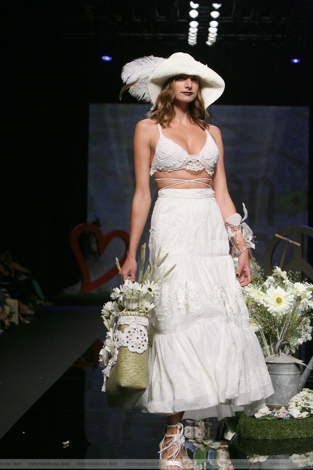 BCN11MAY011.- Barcelona Bridal Week -YolanCris Coleccin 2012