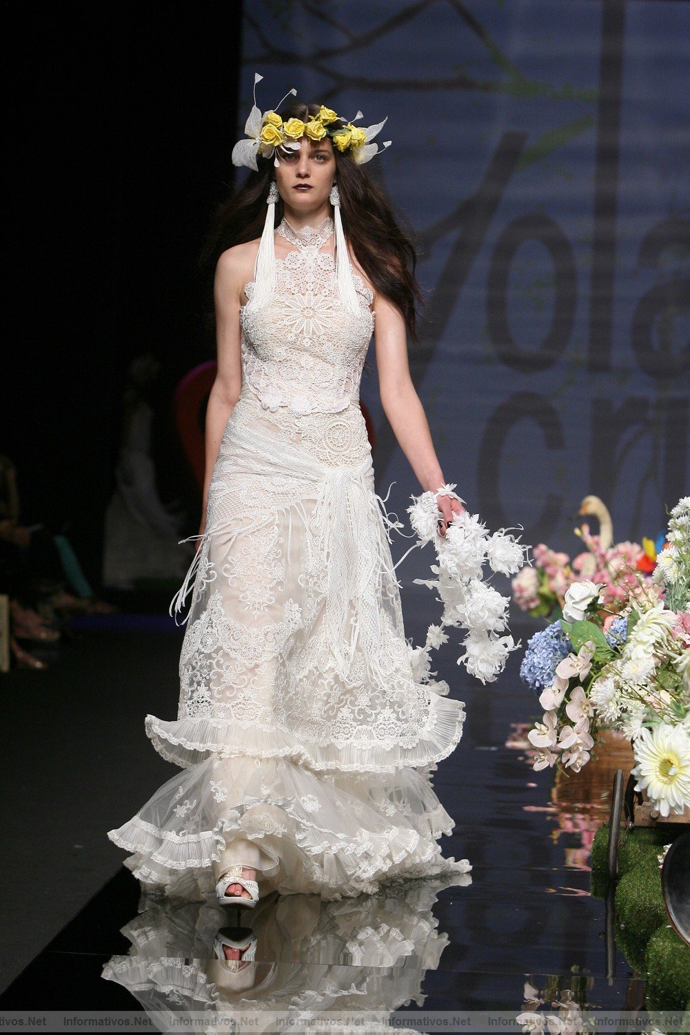 BCN11MAY011.- Barcelona Bridal Week -YolanCris Coleccin 2012
