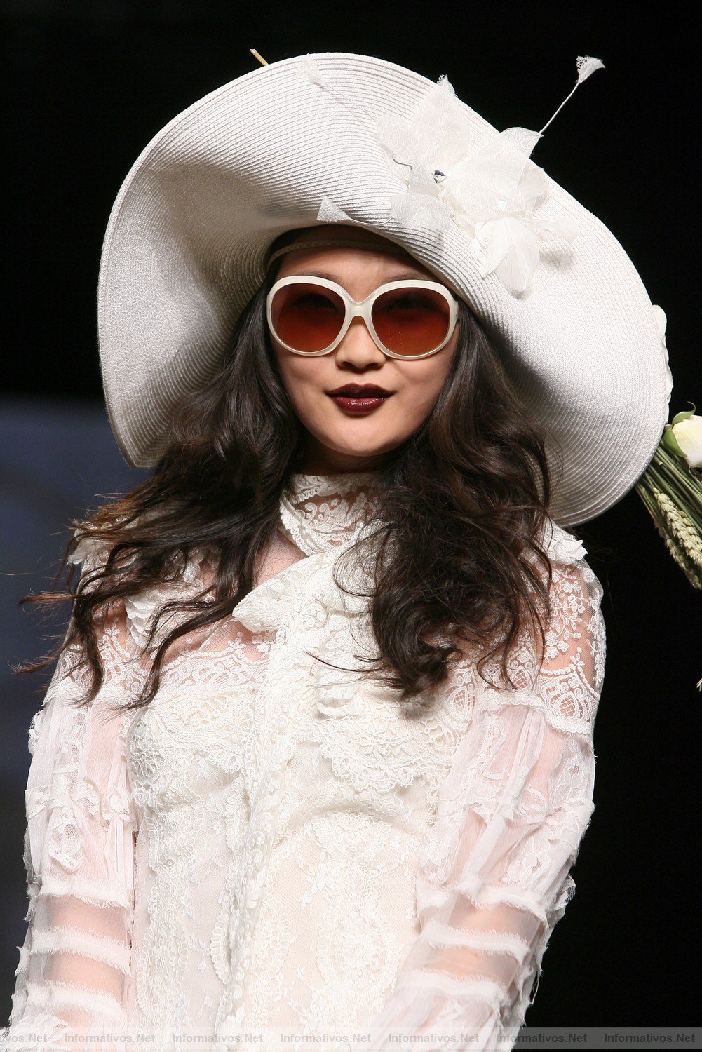 BCN11MAY011.- Barcelona Bridal Week -YolanCris Coleccin 2012