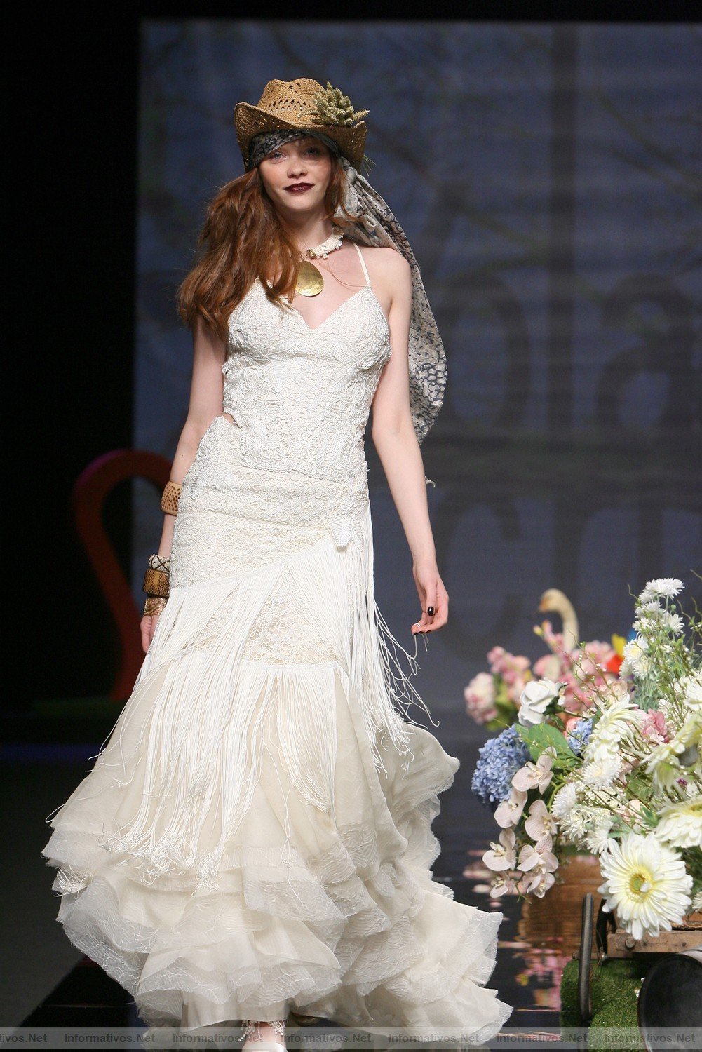 BCN11MAY011.- Barcelona Bridal Week -YolanCris Coleccin 2012
