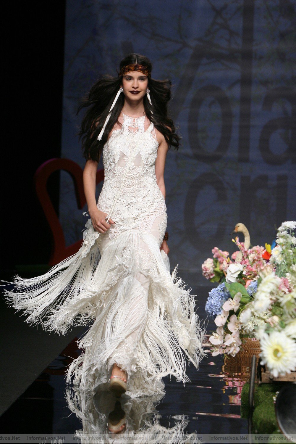BCN11MAY011.- Barcelona Bridal Week -YolanCris Coleccin 2012