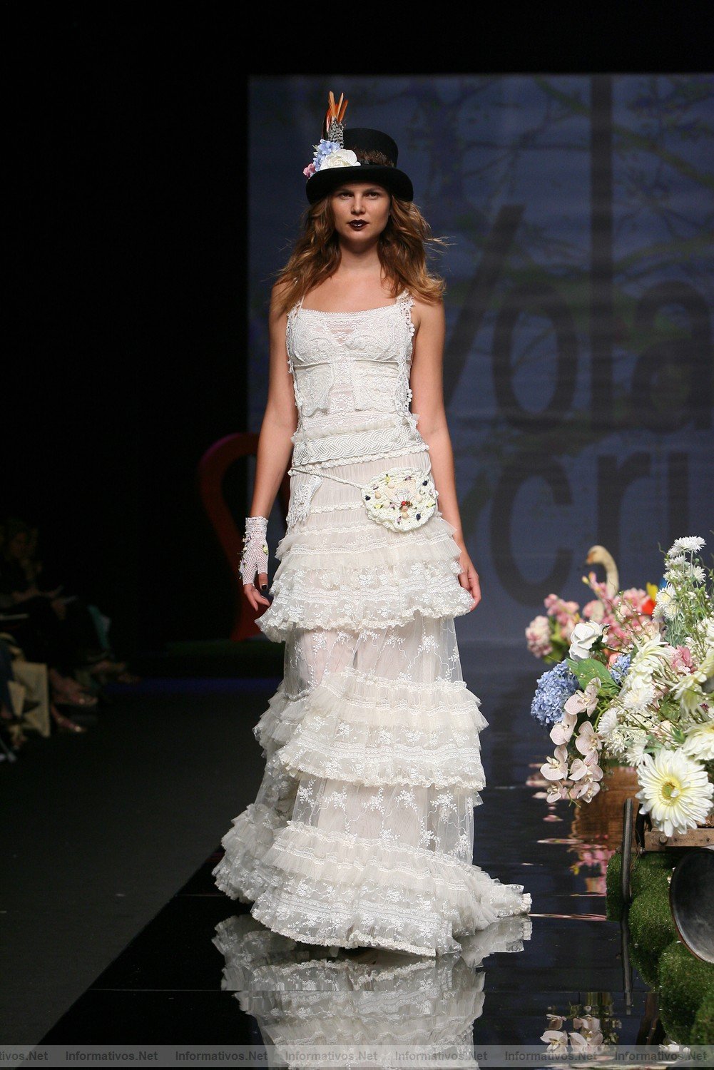 BCN11MAY011.- Barcelona Bridal Week -YolanCris Coleccin 2012