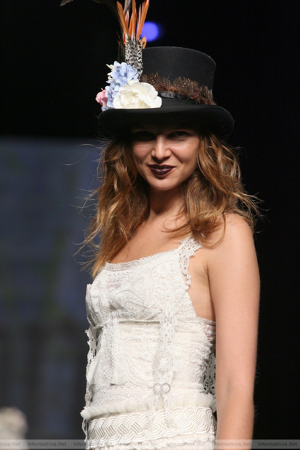 BCN11MAY011.- Barcelona Bridal Week -YolanCris Coleccin 2012