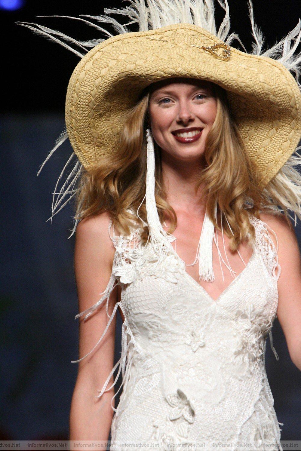 BCN11MAY011.- Barcelona Bridal Week -YolanCris Coleccin 2012