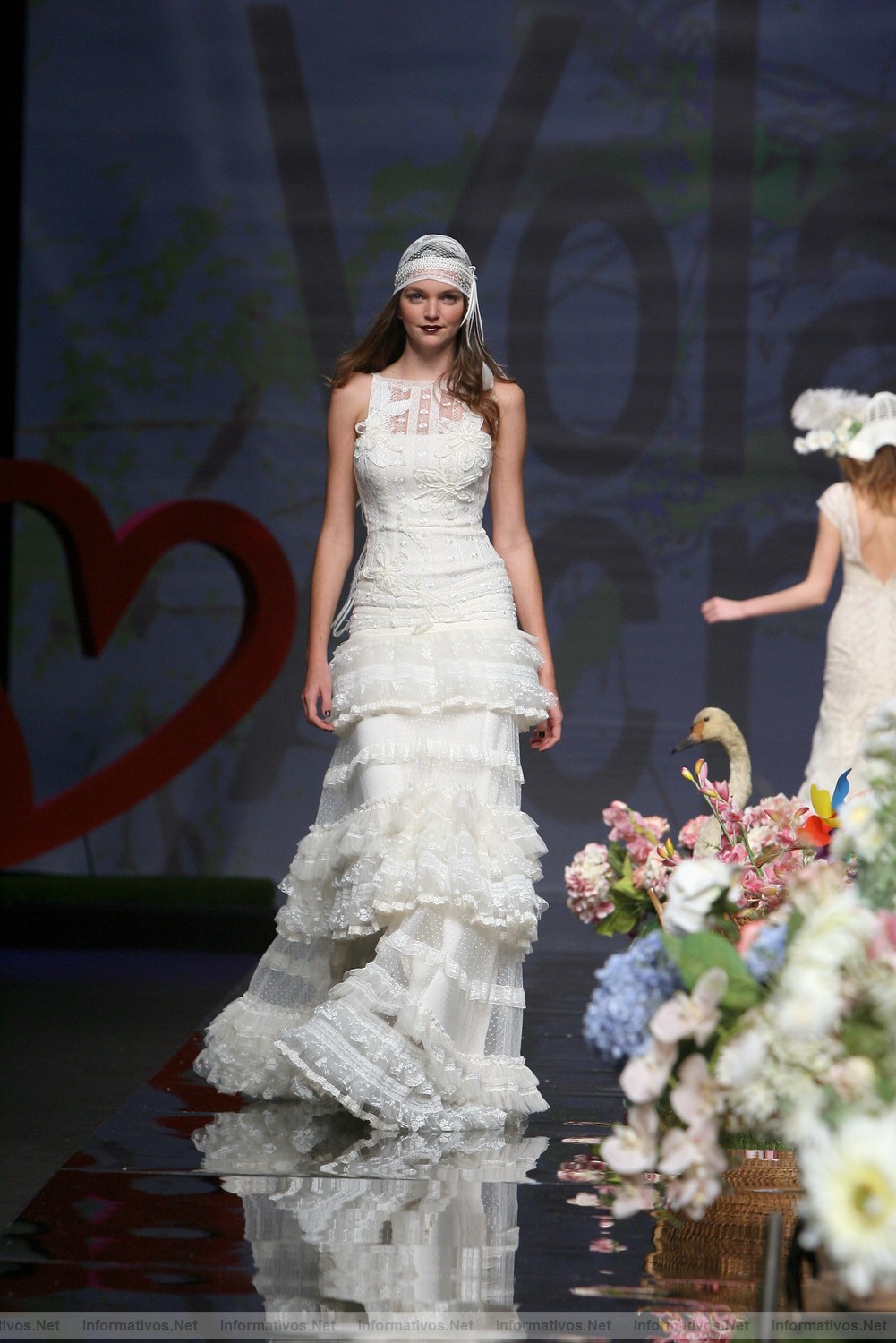 BCN11MAY011.- Barcelona Bridal Week -YolanCris Colecci�n 2012