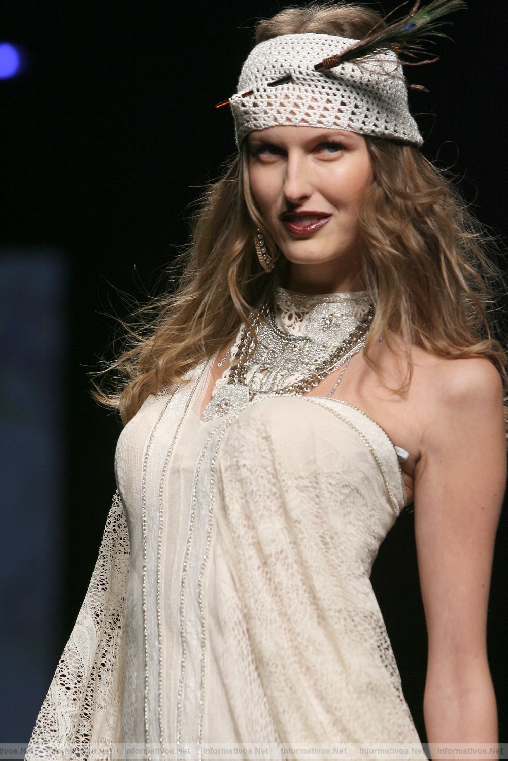 BCN11MAY011.- Barcelona Bridal Week -YolanCris Colecci�n 2012