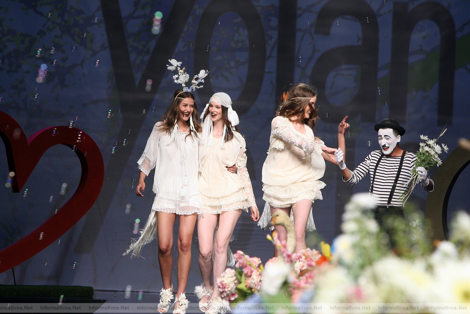 BCN11MAY011.- Barcelona Bridal Week -YolanCris Colecci�n 2012