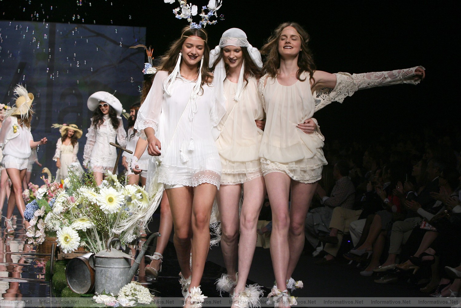 BCN11MAY011.- Barcelona Bridal Week -YolanCris Colecci�n 2012