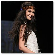 :: Pulse para Ampliar :: BCN11MAY011.- Barcelona Bridal Week -YolanCris Colección 2012