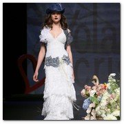 :: Pulse para Ampliar :: BCN11MAY011.- Barcelona Bridal Week -YolanCris Colección 2012