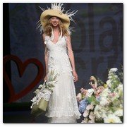 :: Pulse para Ampliar :: BCN11MAY011.- Barcelona Bridal Week -YolanCris Colección 2012