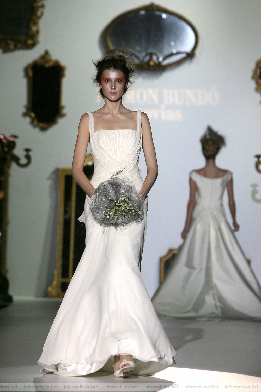 BCN12MAY011.- Gaud Novias - Barcelona Bridal Week: Raimn Bund