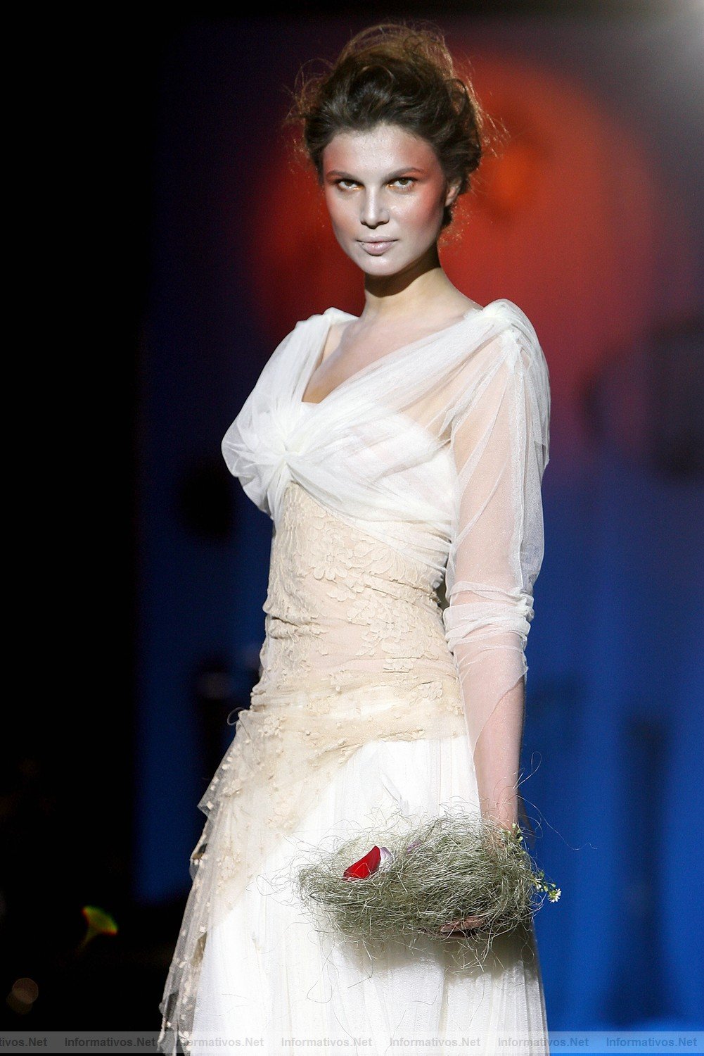 BCN12MAY011.- Gaud Novias - Barcelona Bridal Week: Coleccin IR de Bund, por Ivonne Ruz